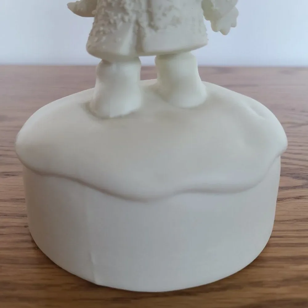 Porcelain Bisque Holiday Christmas Music Box Young Girl & Star 